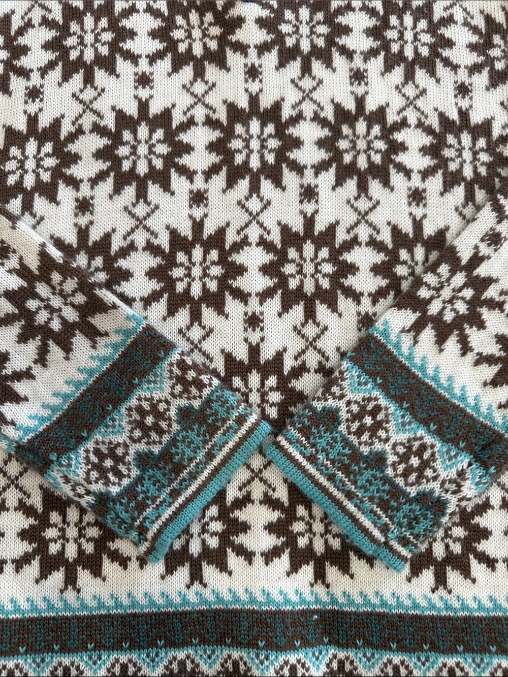 Obermeyer 1/4 zip Cowl Neck Sweater in White, Brown & Teal - Picture 4 of 10